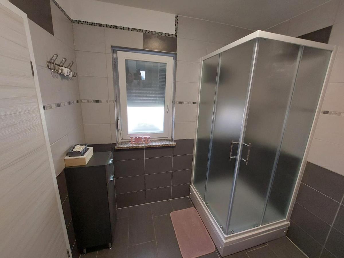 Studio Apartman Marta Korenica Zewnętrze zdjęcie