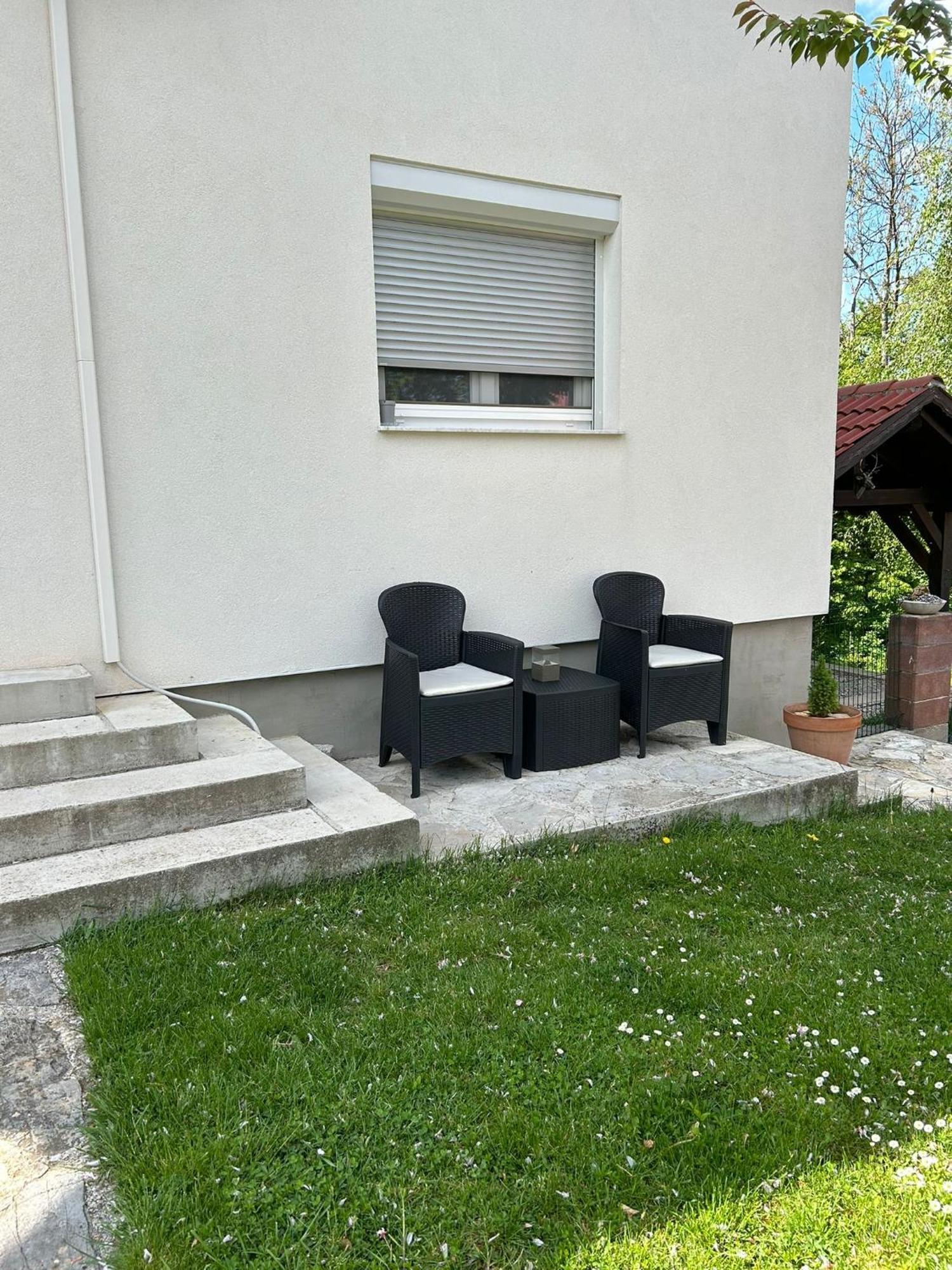 Studio Apartman Marta Korenica Zewnętrze zdjęcie